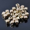 40 perles cube acrylique doré 4mm avec trou de 1,5mm pour sublimer vos bijoux - lot de 40 pièces