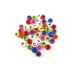 Lot de 50-200 perles acryliques alphabet multicolores 7mm x 4mm avec lettres aléatoires et trou de 1mm