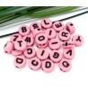 Lot de 100 ou 200 perles acryliques roses alphabet rondes 7mm avec lettres aléatoires - Trou de 1mm