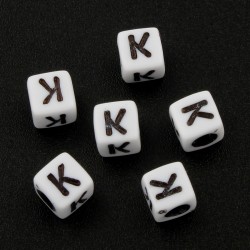 Lot de 20 perles alphabet 6mm en acrylique blanc avec choix de lettres - idéal pour bijoux DIY