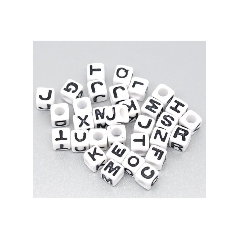 Lot de 50/100/200 perles alphabet blanches en acrylique 7mm avec lettres noires aléatoires et trou de 4mm