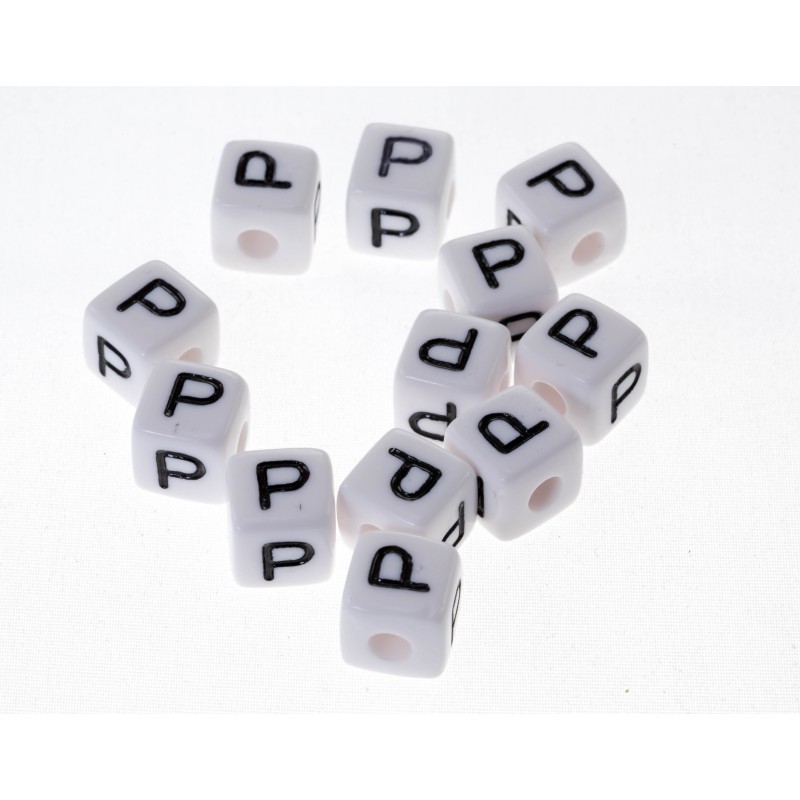 Ensemble de 5 lettres acryliques blanches de 10mm avec trou de 4mm - choix de lettres incluant A-Z et option p