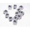 Ensemble de 10 lettres acryliques blanches de 10mm avec trou de 4mm - choix de lettres incluant A, idéal pour